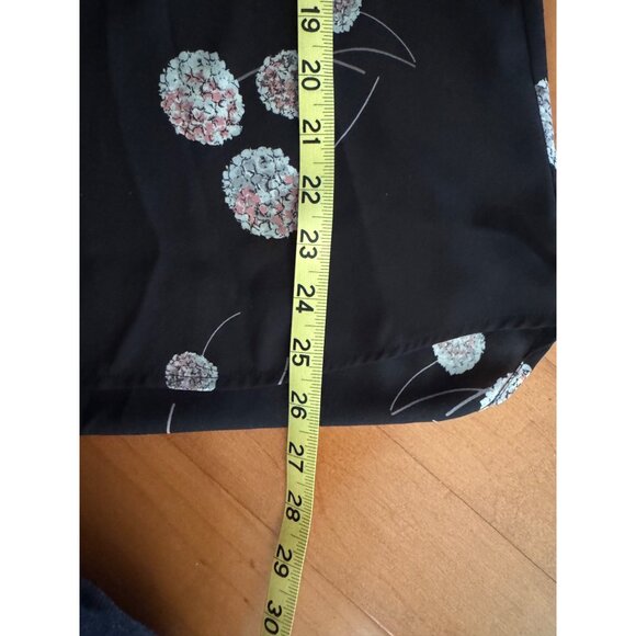 Daniel Rainn Black Floral Print Blouse  M 3/4 Sleeves & High-Low Hem - Picture 7 of 8